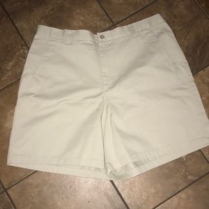 NWT Women’s Lee Khaki Shorts